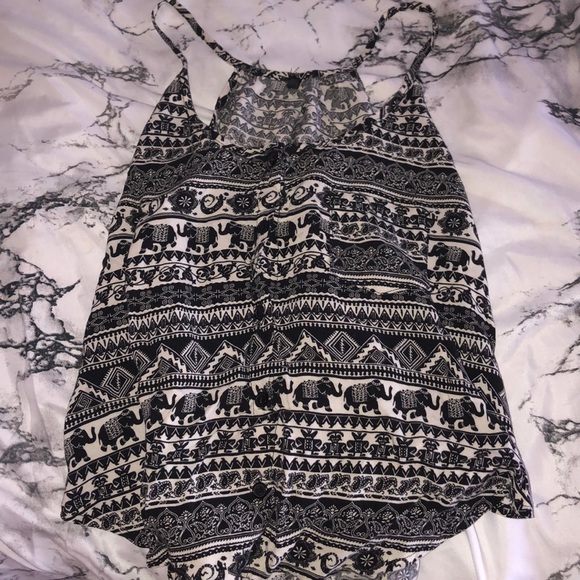 halter top🖤🐘 - Picture 1 of 1